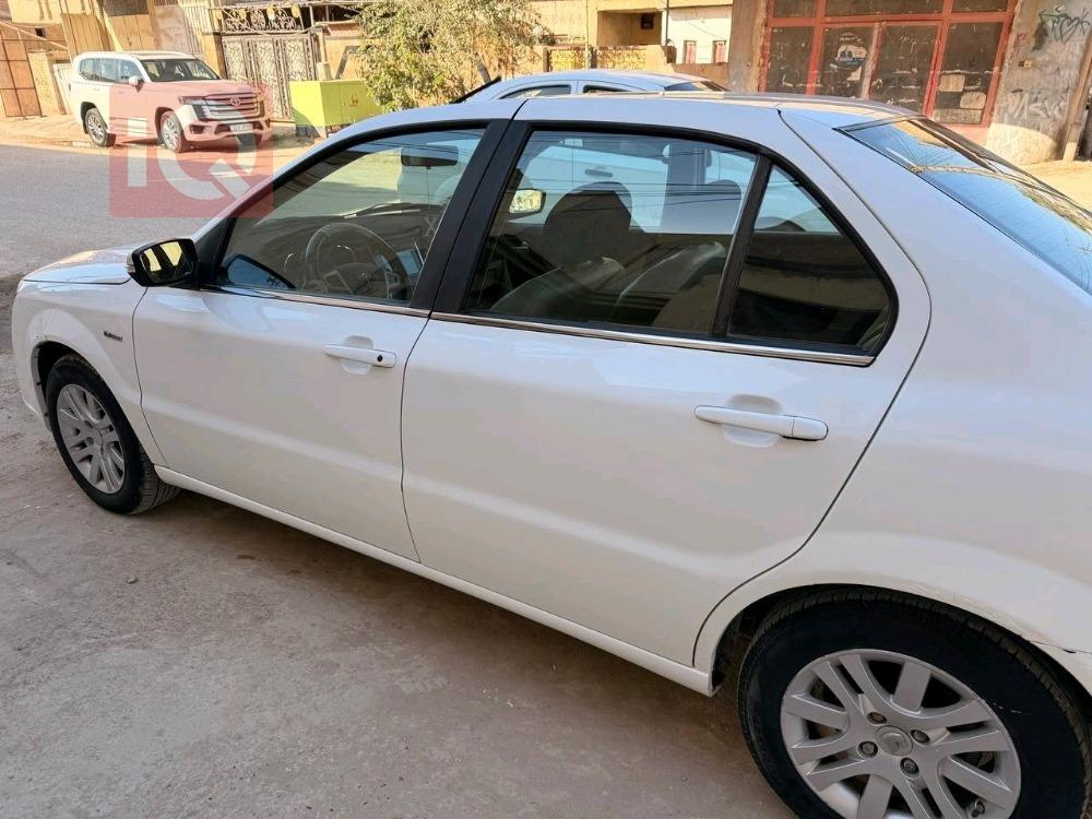 إيران خودرو دينا